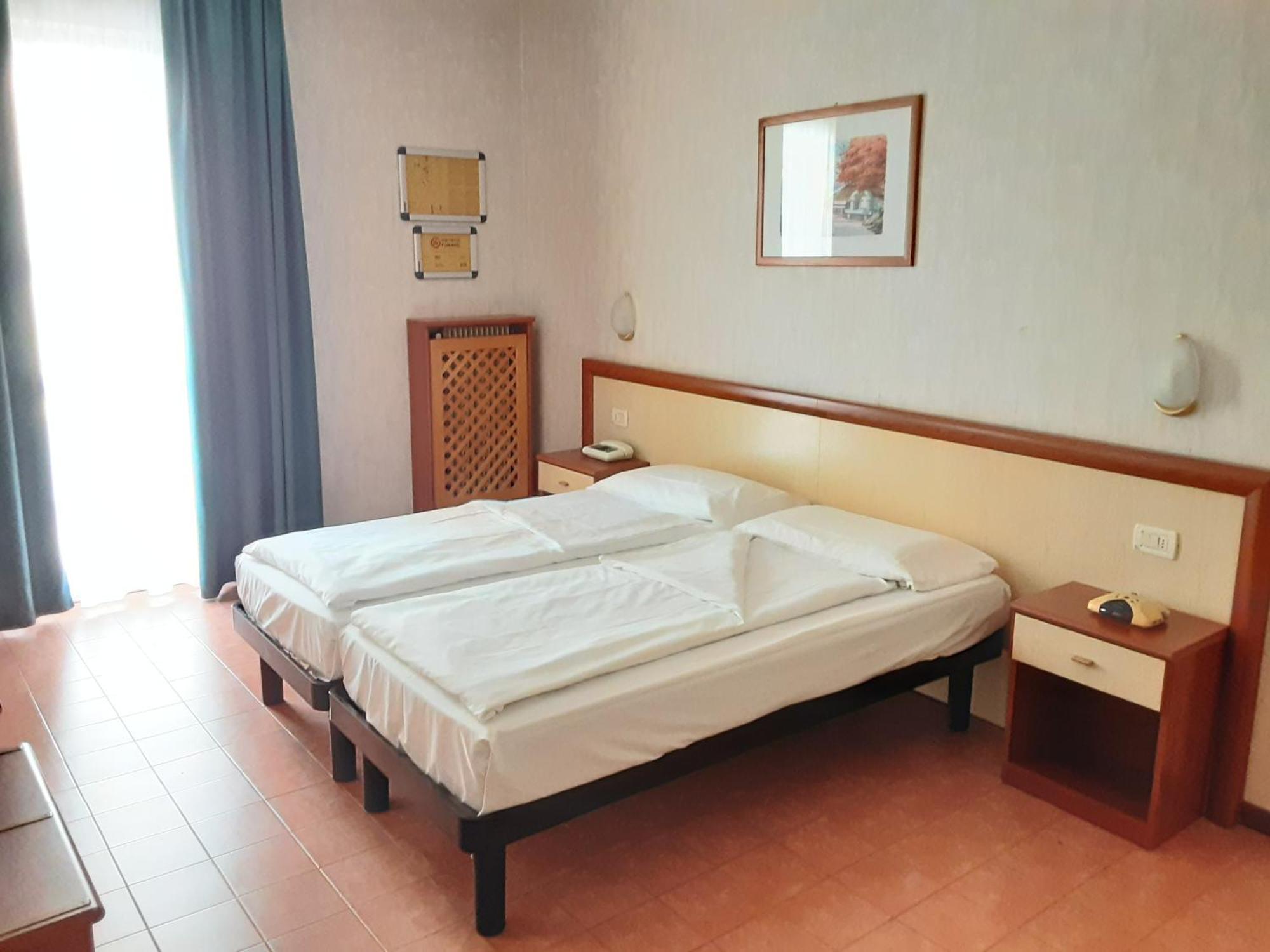 Hotel Florida ليمونِ سول غاردا المظهر الخارجي الصورة